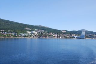 Departing Molde