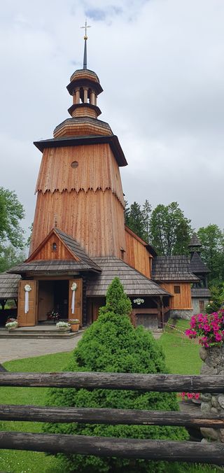 Wooden church in Harenda