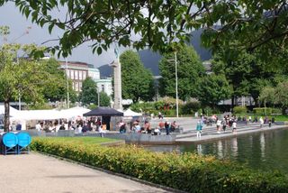Relaxed atmosphere in the park