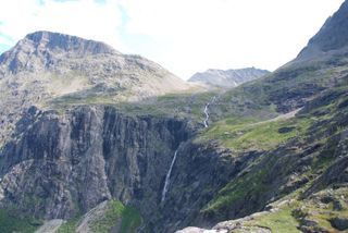 View from the plateau towards the mountains