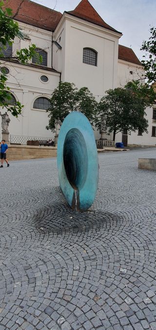 Interesting 3-D fountain